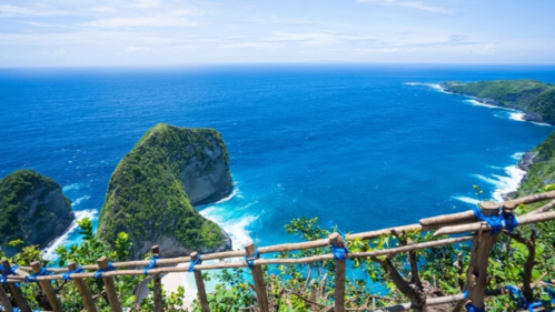 16 Pantai Terindah di Indonesia yang Belum Banyak di Kunjungi